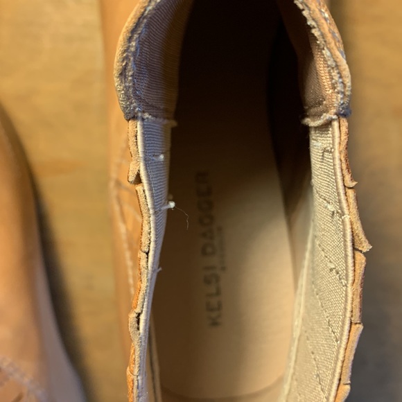 Kelsi Dagger clog heel 38.5 or size 8 comfortable w/great detail;easy on & off - Picture 6 of 10